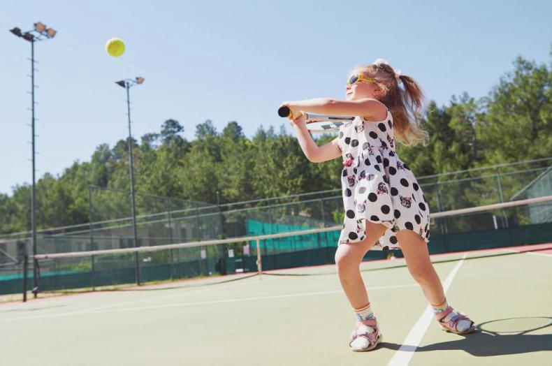 Jakie są najlepsze sposoby na naukę gry w tenisa ziemnego dla dzieci?